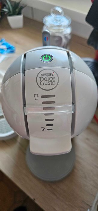 Espressor Nescafé Dolce Gusto Mini Me – perfect funcțional