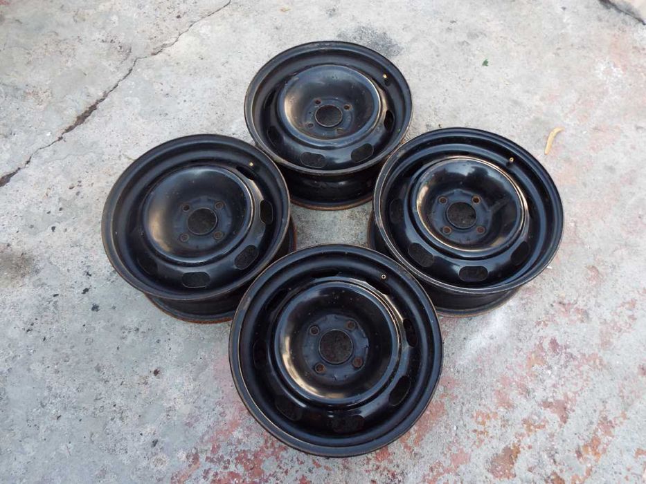 Vand 4 jante pe 15" pentru peugeot 208,207,306,307,citroen c3,c4,xara