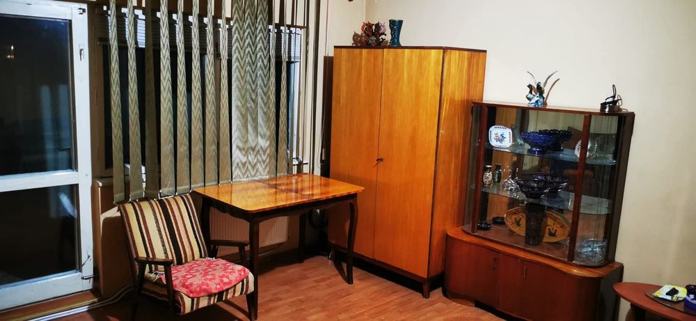 Proprieter inchiriez apartament cu o camera in Campia Turzii