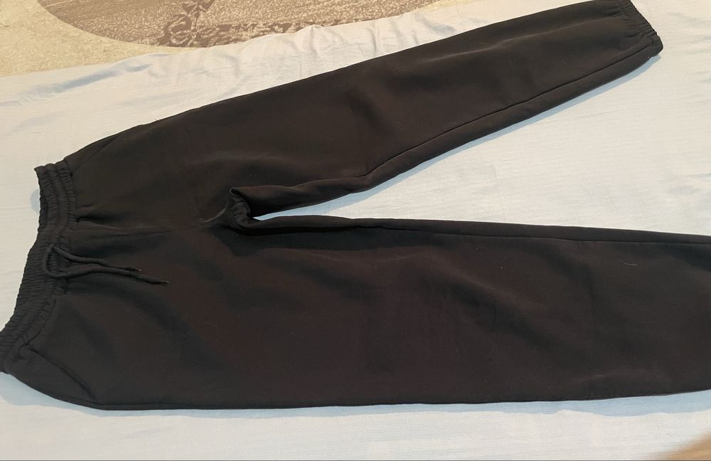 продаётся чёрные штаны