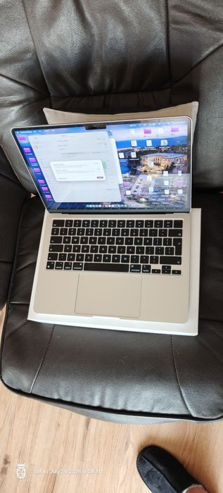 Лаптоп MacBook Air 13 M3 16GB 512 SSD като НОВ