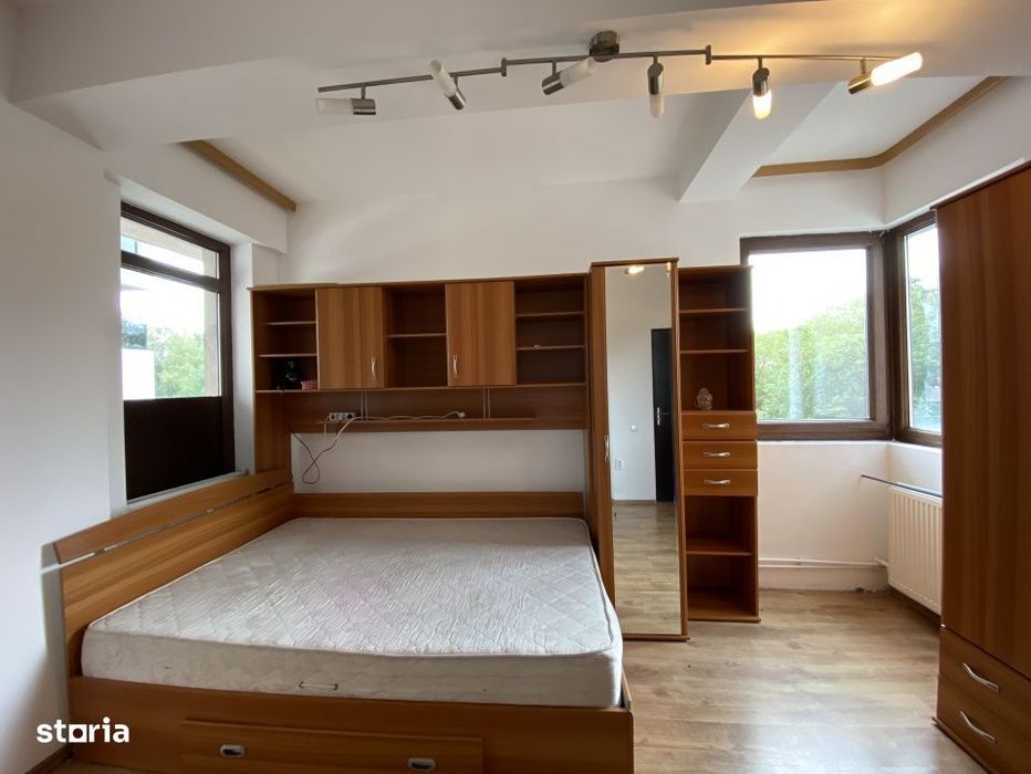 Apartament 3 camere, cartier Plopilor, zona Nobori, parcare