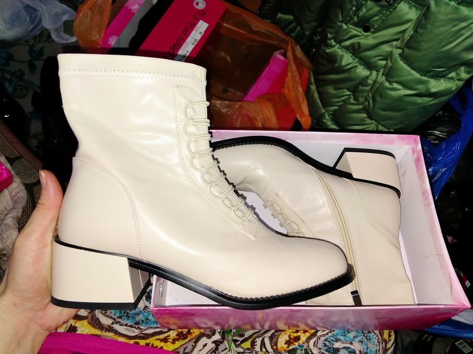 Обувь даром. Новая