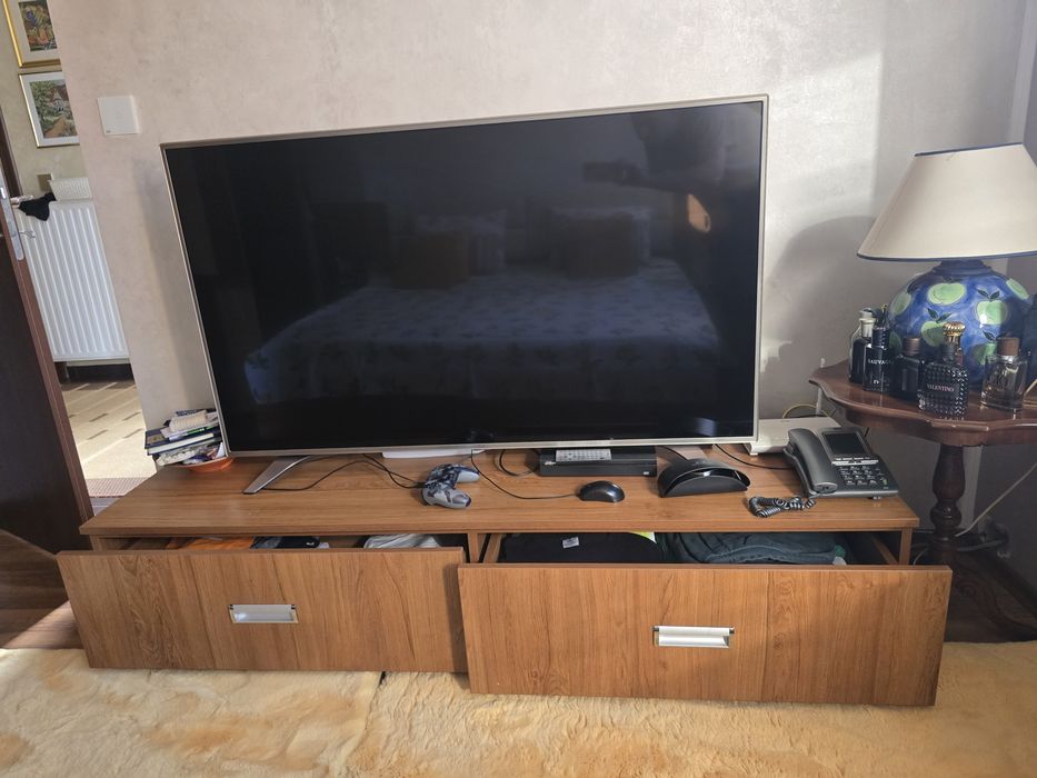 Vând mobila dormitor fabricatie ITALIA (dressing/dulap,comoda TV,pat)