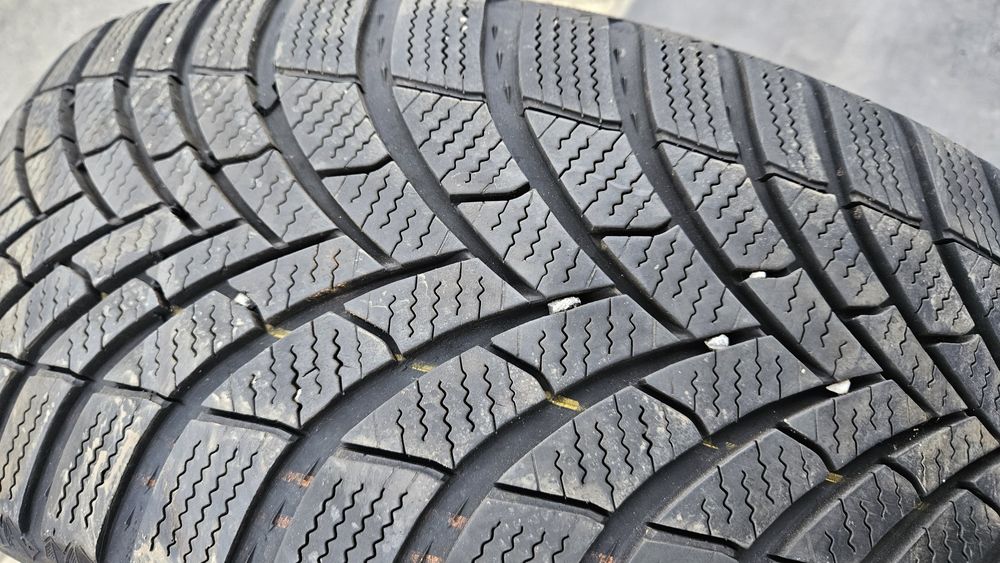 2бр гуми 205 50 17 дот 21 семперит