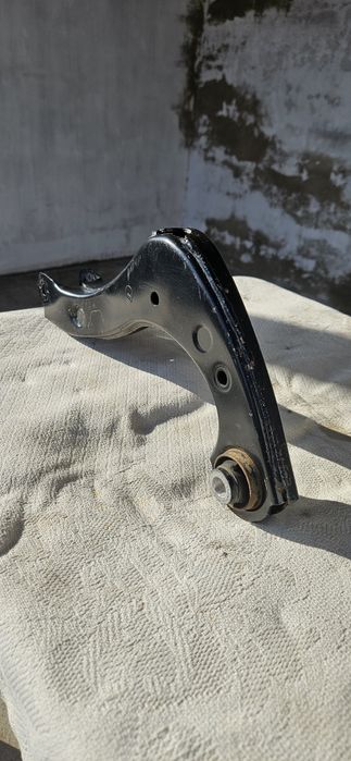 Рычаг Toyota camry 70