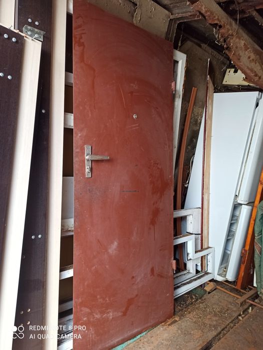 ДВЕРИ входные с ключями