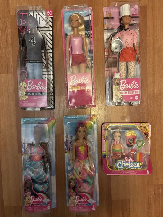 Barbie papusa set accesorii noi sigilate extra Chelsea