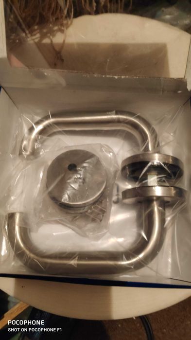 Vand clante de usi noi in cutie inox