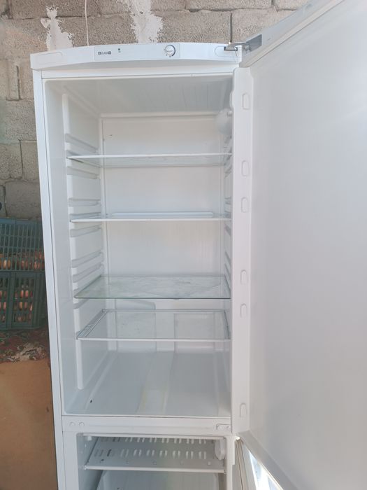 Холодильник жақсы жағдайда бу