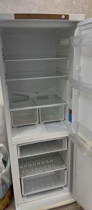 Indesit б/у холодильник