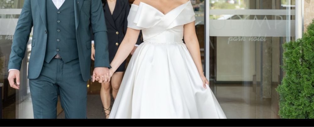 Сватбена рокля от Atelier Ivoire