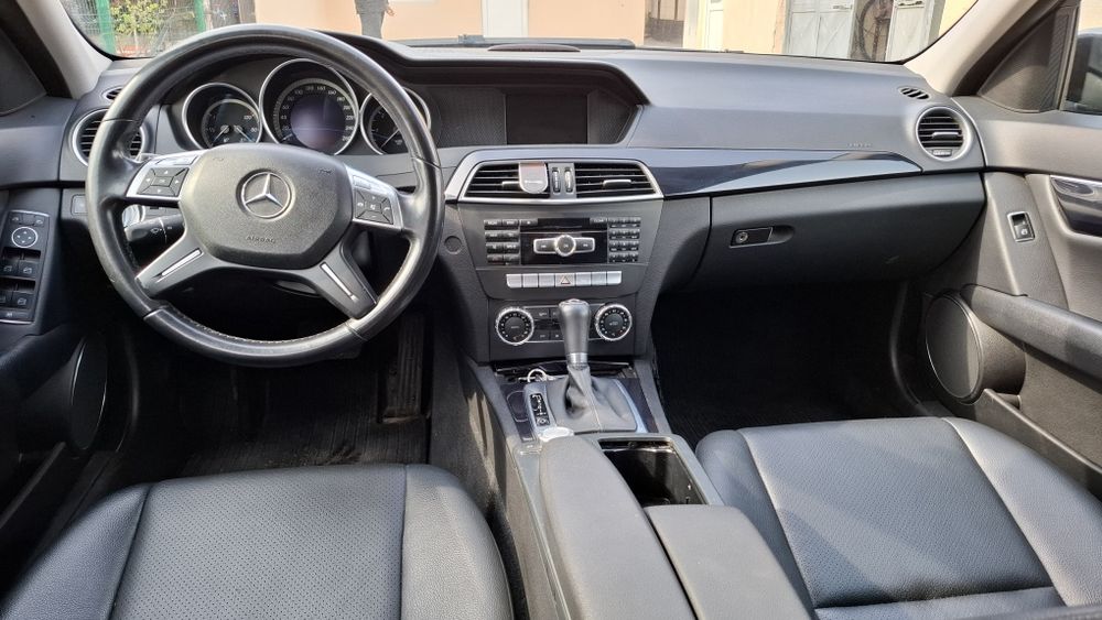 Mercedes-Benz C class w204