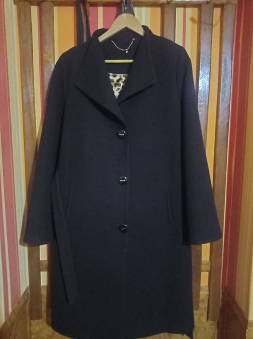 Женское демисизонное пальто