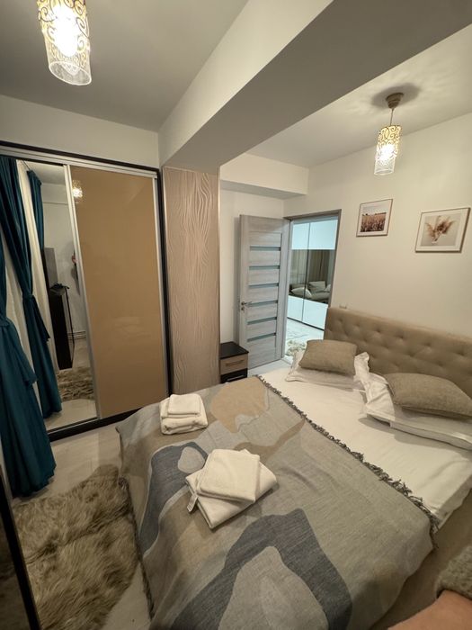 Inchiriez apartament