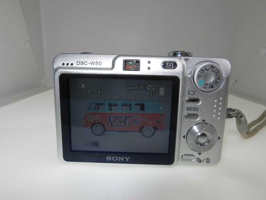 Sony Cyber-shot W50 компактен цифров фотоапарат дигитална камера НОВА