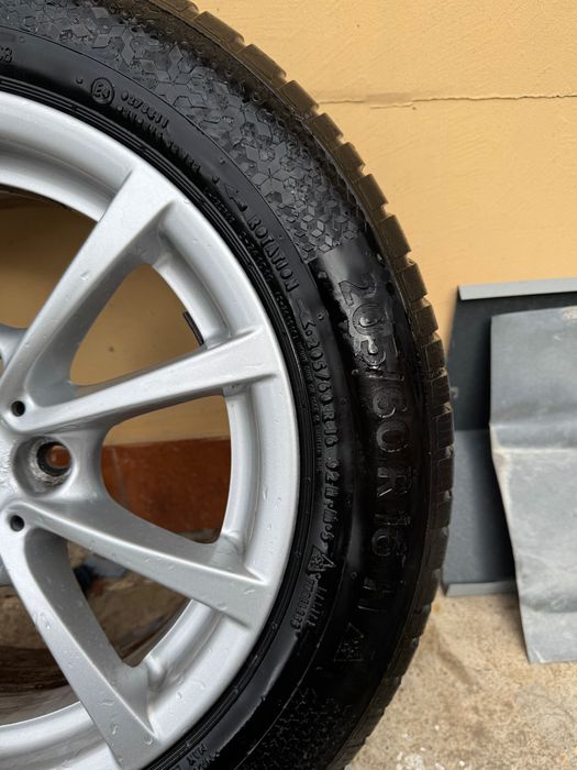 Jante BMW plus anvelope de iarna R16 205/60 Continental