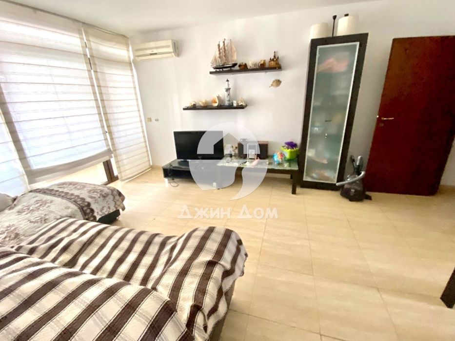 Продава се Тристаен апартамент в Свети Влас - 85 кв.м за 1177 €/кв.м - Снимка #1