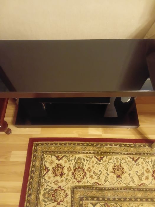 Продам ТВ. Тумбу под  ТЕЛЕВИЗОР в отличном состоянии