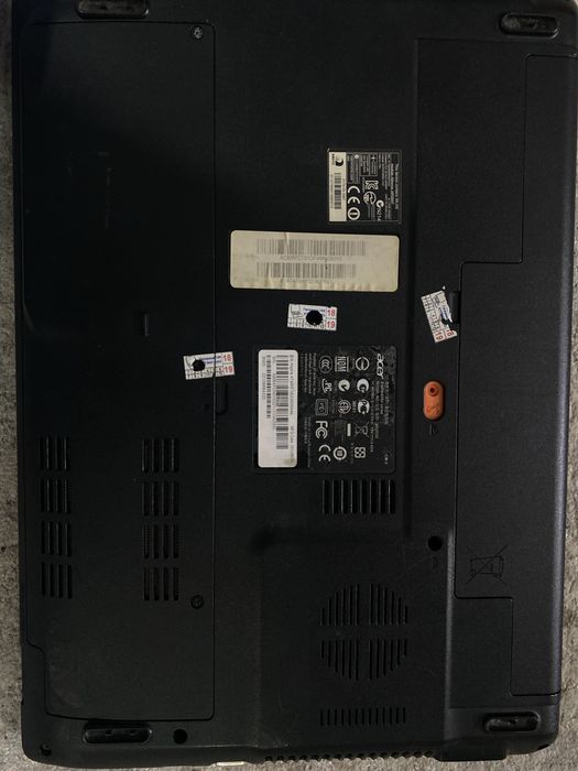 Ноутбук ACER с зарядным устройством