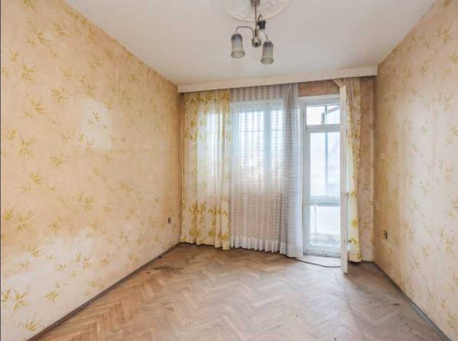 Продава се Тристаен апартамент в София, Център - 103 кв.м за 1107 €/кв.м - Снимка #3