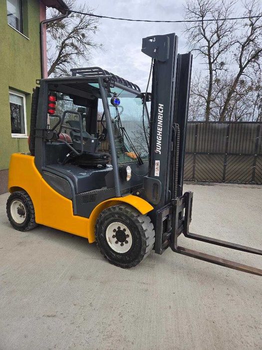 stivuitor jungheinrich tfg 545 an 2014 util 4500 kg impecabil