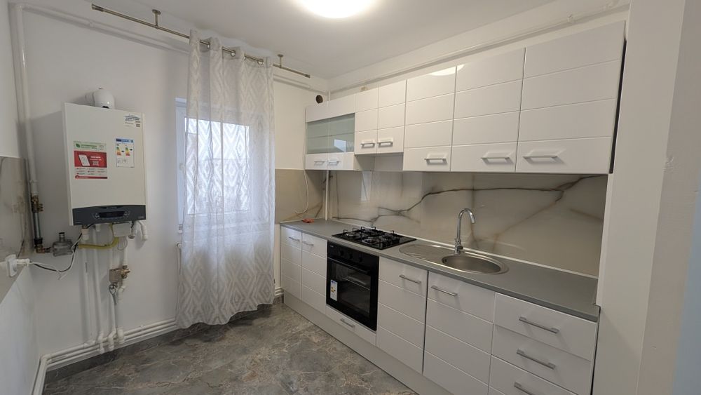 Închiriez apartament cu doua camere
