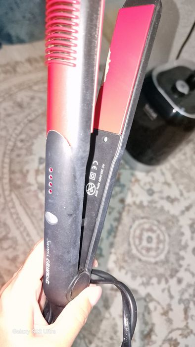 Утюжок 3500тг.выпремитель для волос