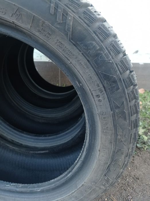 Продам резину. .