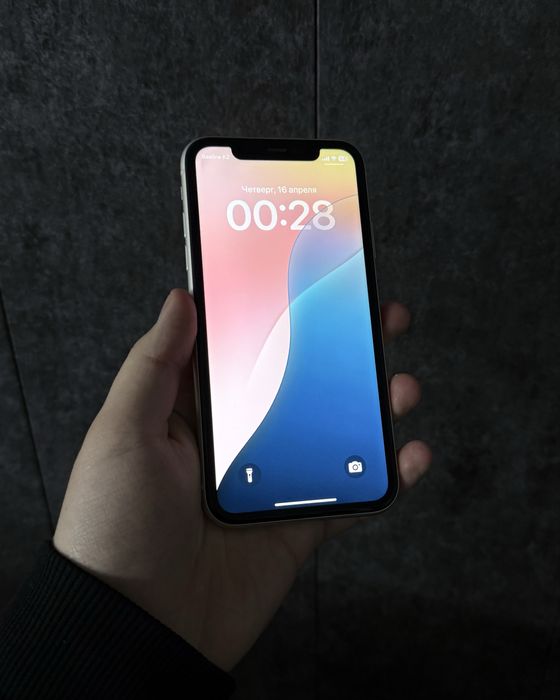 Продам Iphone 11