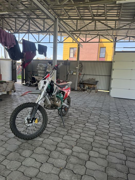 Продам питбайк ulan.x-7