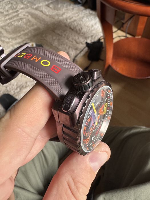 Часовник BOMBERG BOLT-68 Watch Swiss Tachymeter With Chain