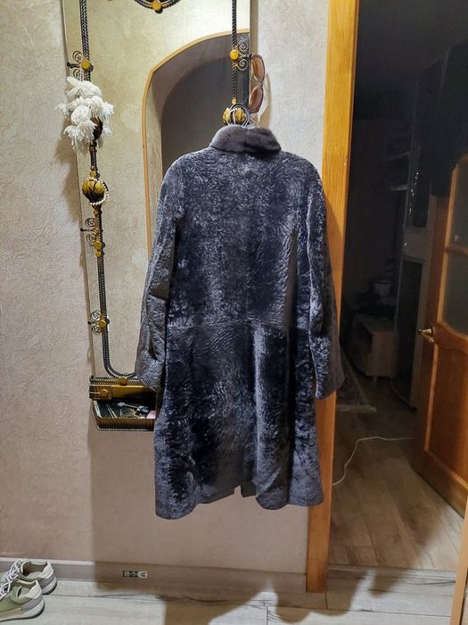 Шуба мутоновая стриженная.