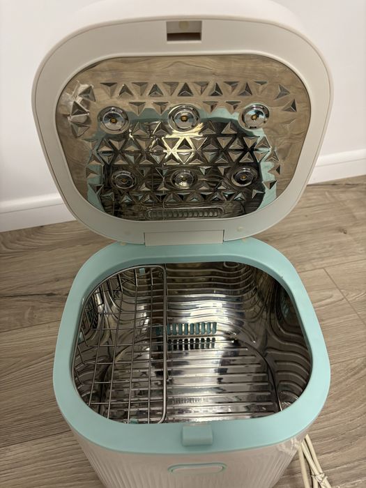 Sterilizator  UV cu uscare biberoane