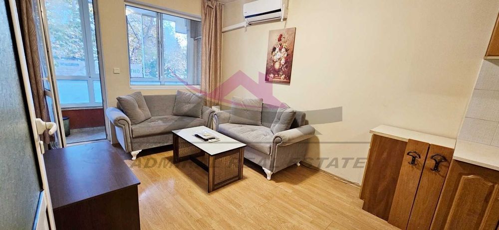 Дава се под наем Двустаен апартамент в Варна, Левски - 45 кв.м за 307 € - Снимка #1