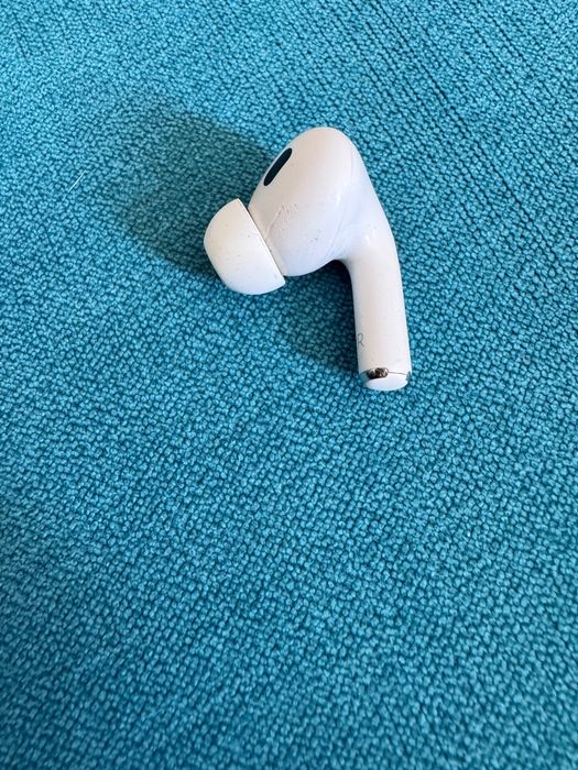Apple AirPod pro gen. 1 дясна слушалка