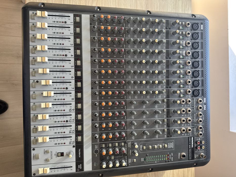Mixer Mackie Onyx 1620
