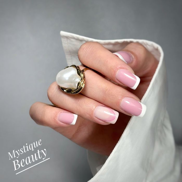 Manichiura si Pedichiura! Mystique Beauty OFERTA