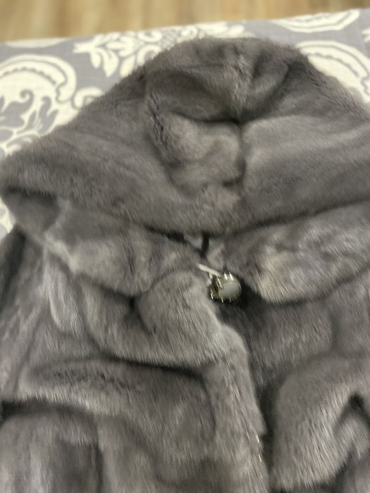 Продам норковую шубу