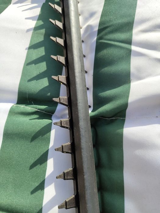 Trimmer/foarfeca electrica pentru gard viu Bosch easyhedgecut 50