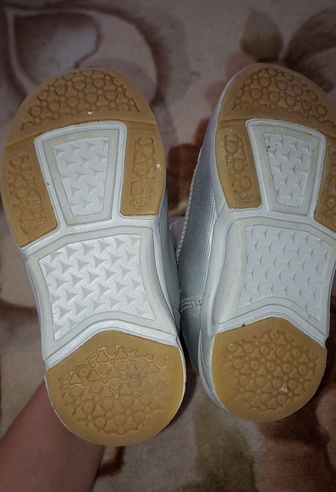 Сапожки 27 размер (2 пары, смотрите фото)