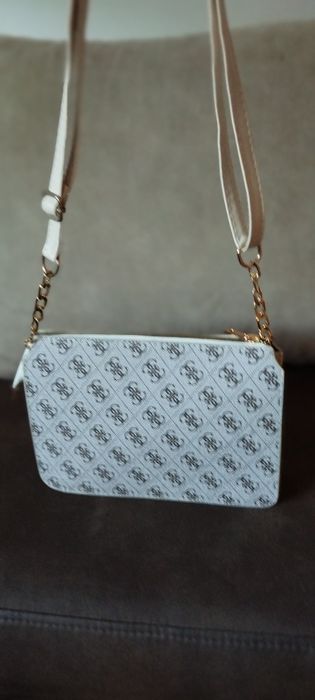 Нова дамска чанта