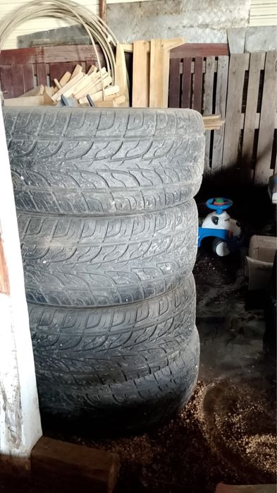Продам резину 285/50/20 SAILUN