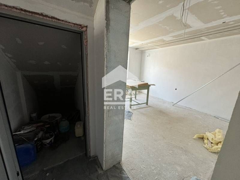 Продава се Къща в Хасково, Дружба 1 - 290 кв.м за 739 €/кв.м - Снимка #1