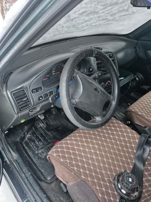 Разбор ваз 2110 8клапанная есть все!!!