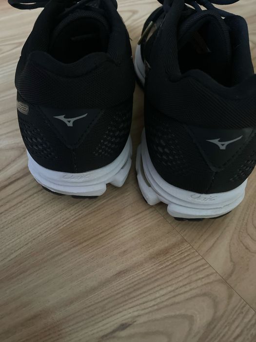 MIZUNO Wave Raider 22/мъжки спортни обувки/маратонки 45