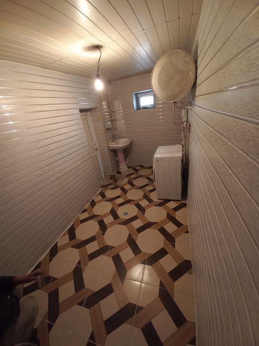 Кафел сантехника.