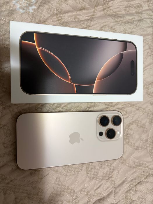 iPhone 16 Pro (256GB), culoare Desert Titanium