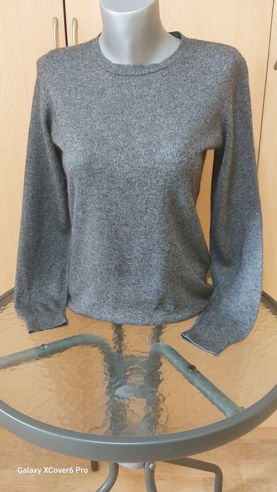 Пуловер BLUE MOTION. 45%кашмир, 55% коприна.размер S
Разпуловер BLUE M