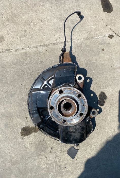 Fuzeta Dreapta Fata Volvo XC90 2.4 30760562 31200316